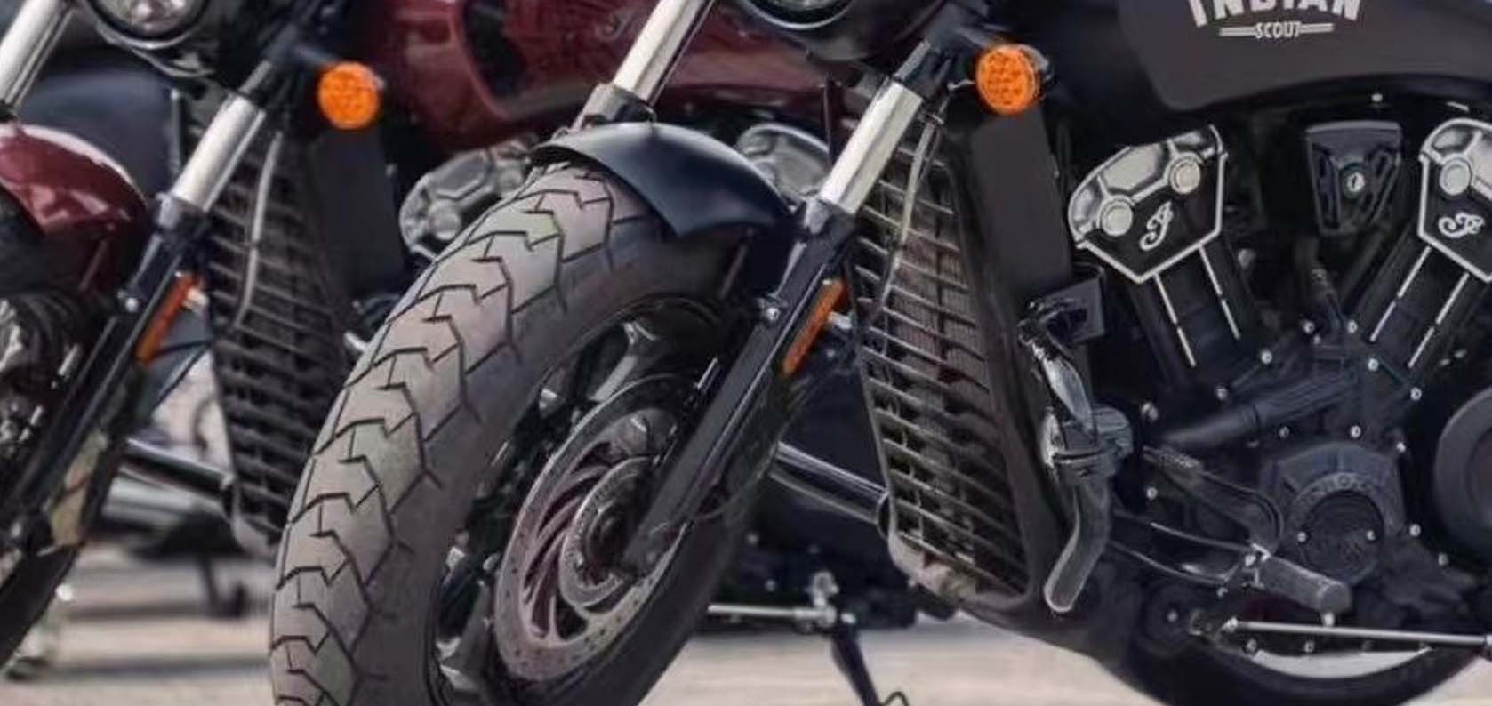 キングタイヤ K70 バガーバイクタイヤ トレッドパターン クローズアップ