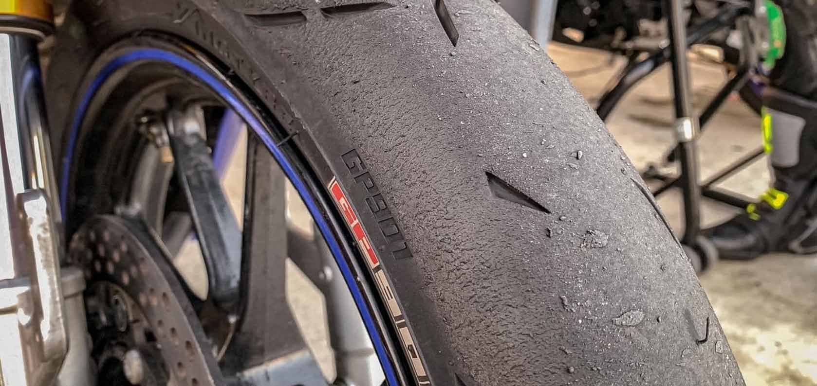 Kingtyre K905 semi slick tire high-performance tread design for track and street