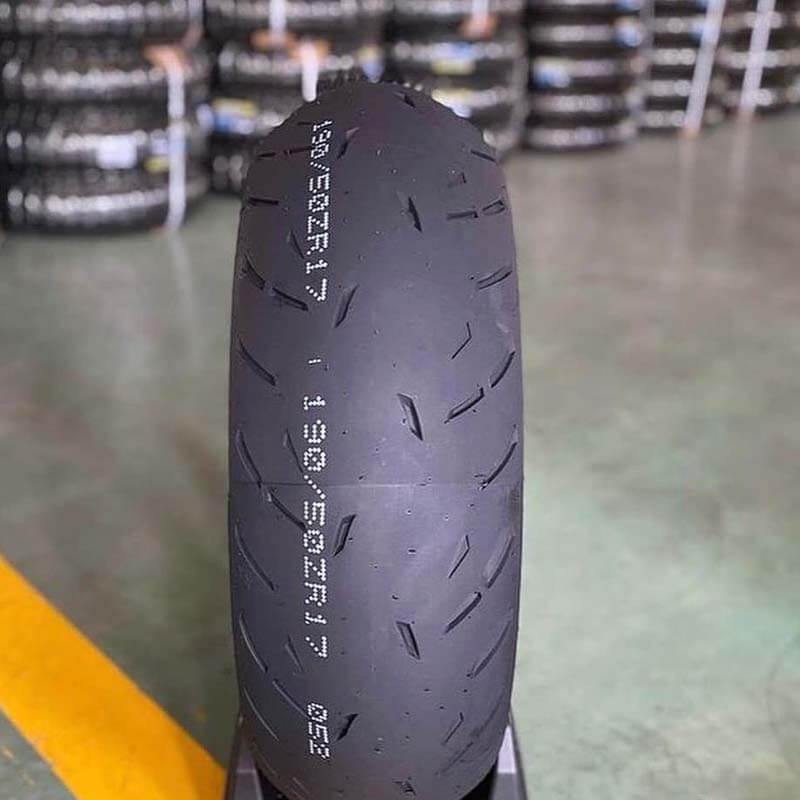 Kingtyre K905 sport motard tires tread pattern optimized for road and supermoto use